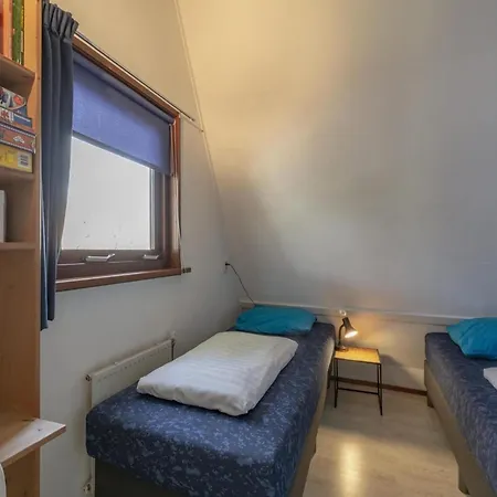 Coastal Haven 6-person In Holiday home *