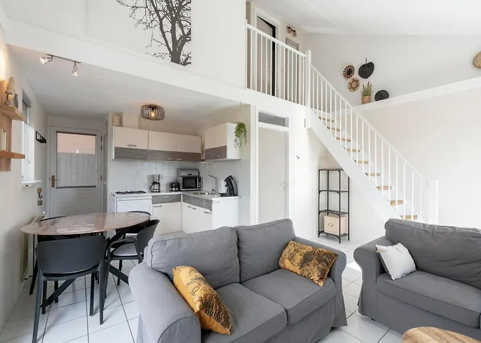 Yperhof 66 For 6 Guests On Cost *