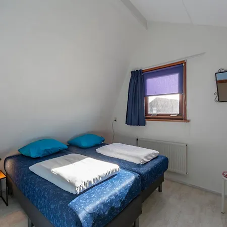 Дом отдыха Yperhof 66 For 6 Guests On Cost Юлианадорп